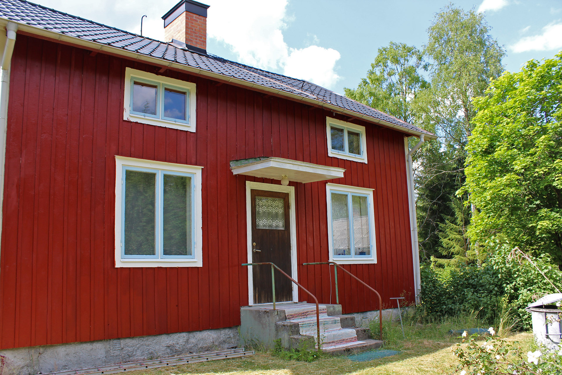 huis zijkant rood 1920x1280px